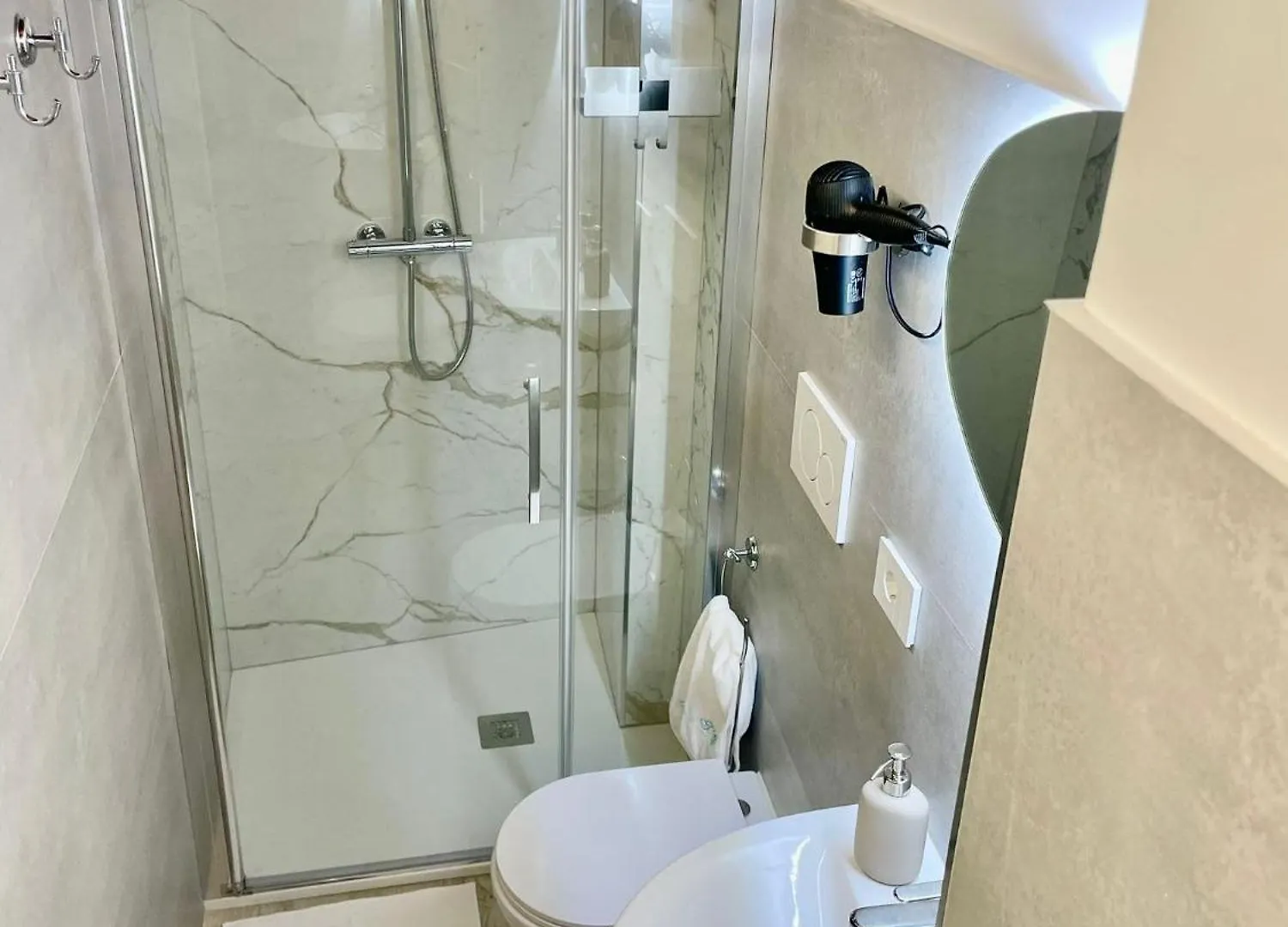 Trevi'S Apartment Rom